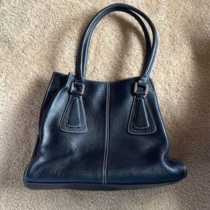 Tignanello Black Leather Shoulder Bag with Structured Design